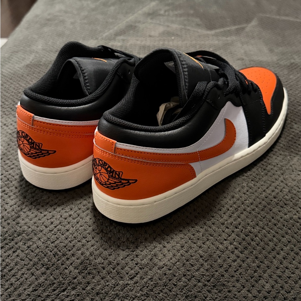 Jordan 1 low shattered backboard alternate size 12 - Picture 2 of 7